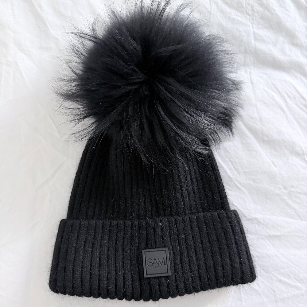 SAM Black Beanie with Fur Pom